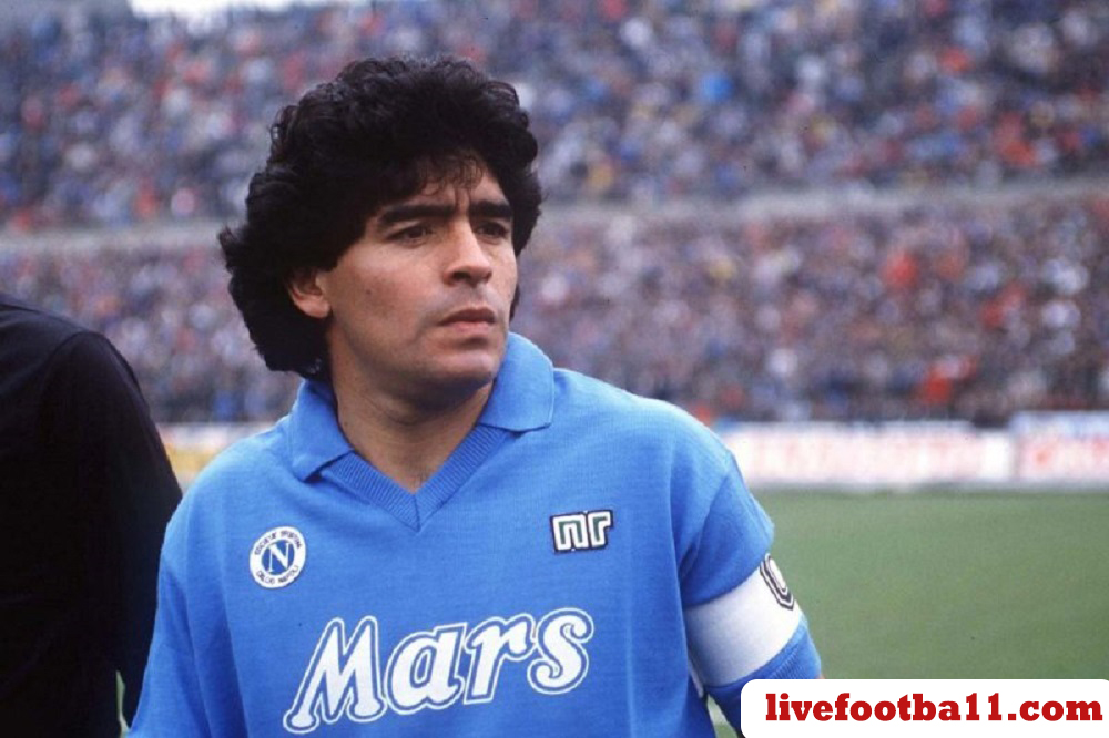 قرارداد مارادونا تمدید شد