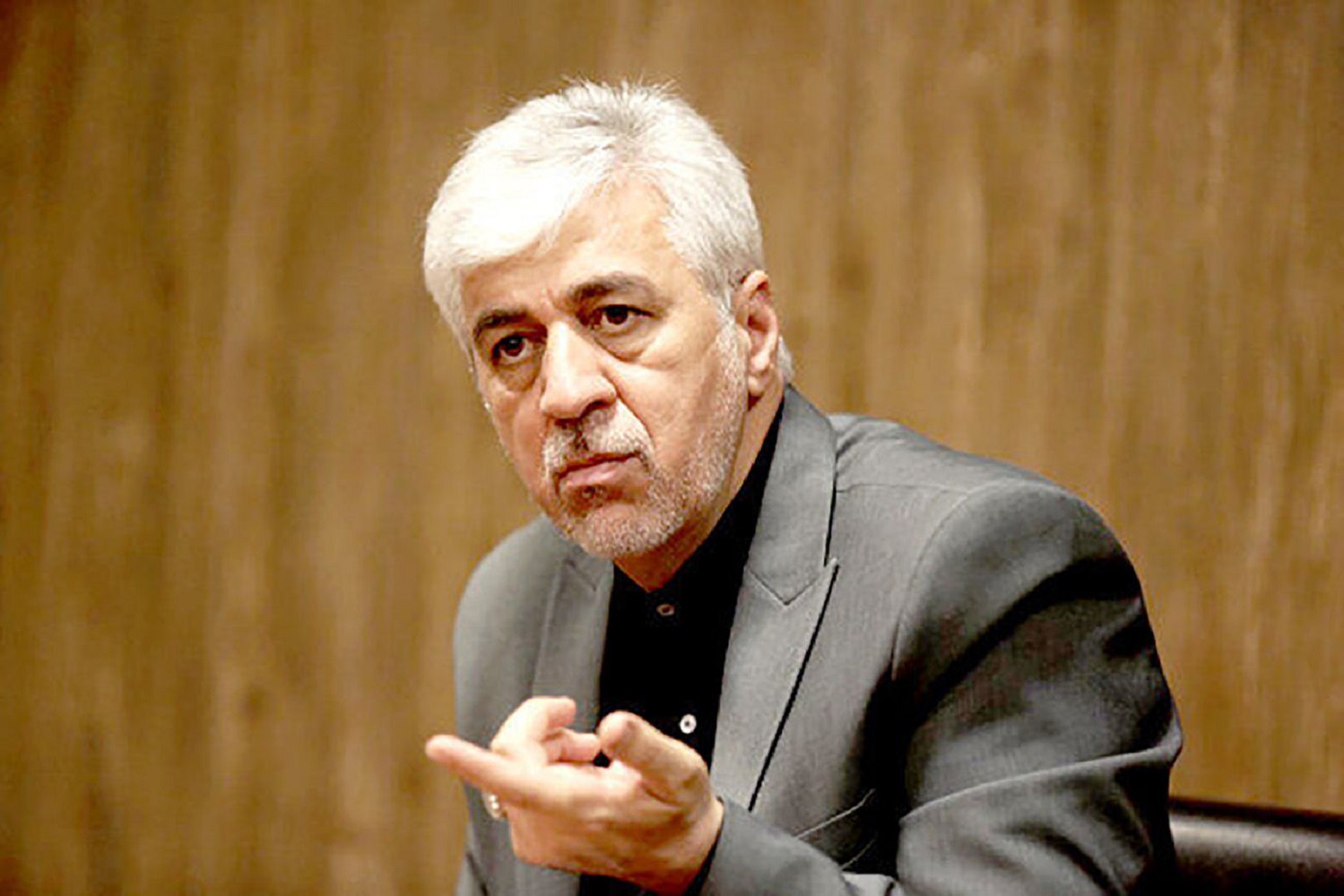 دو دیدگاه در مورد سرمربی تیم ملی وجود دارد امروز تصمیم می‌گیریم