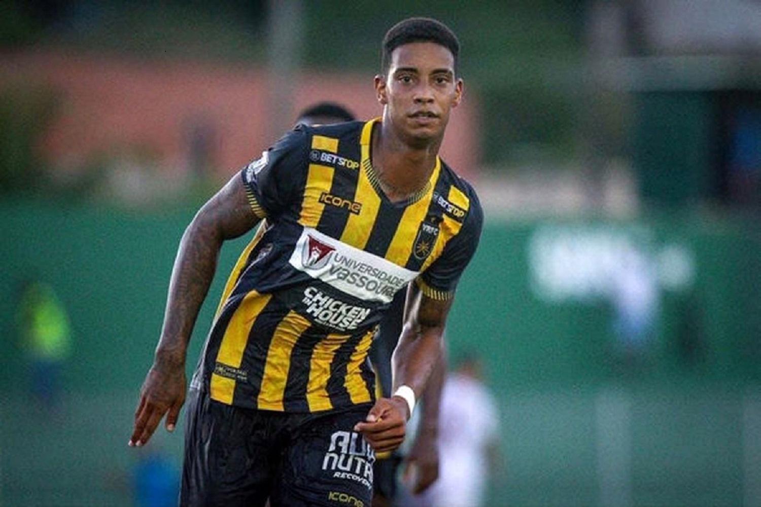 رقم پیشنهادی مهاجم برزیلی به پرسپولیسی‌ ها ۲ برابر شد؛ توافق حاصل نشد!