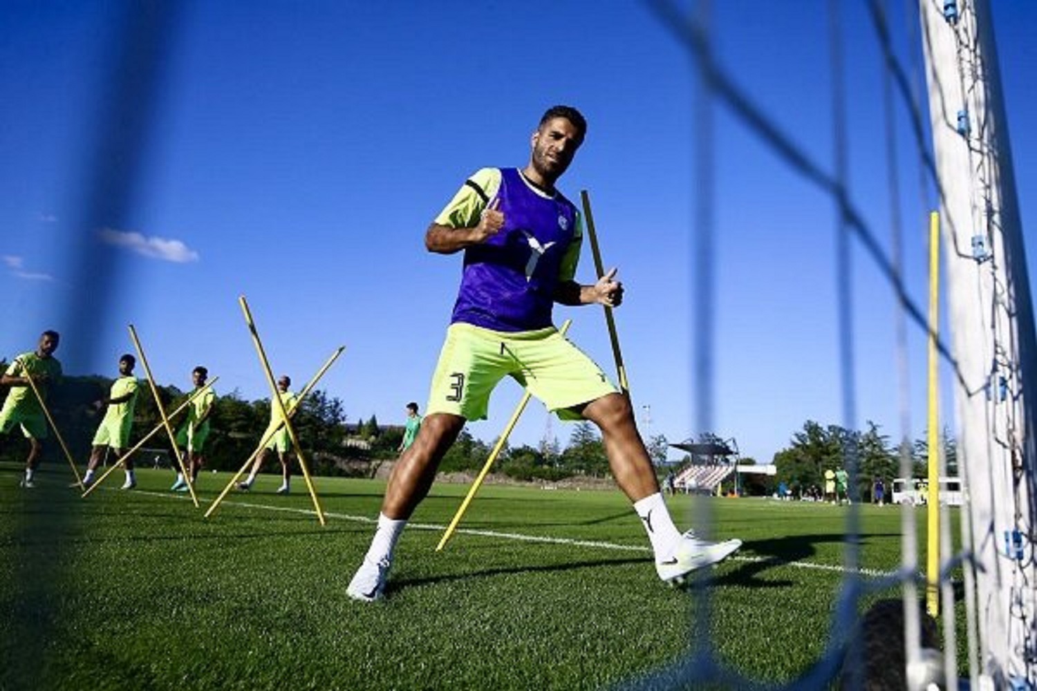 پایان دوران خدمت سربازی مرادمند مدافع استقلال مجوز گرفت