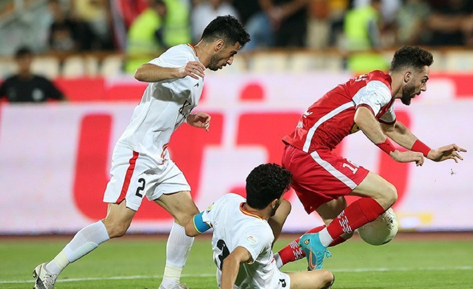 شاه‌ محمدی: مهاجمان پرسپولیس در پارک قدم می‌زدند!/ هاشمی‌نسب نباید انتظار کف زدن داشته باشد