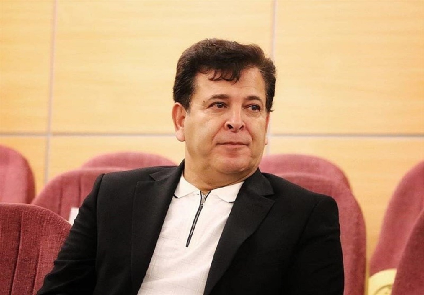 درودگر: حق‌ پخش که هیچ؛ صداوسیما پول تبلیغات محیطی‌مان را هم می‌گیرد/ برخورد قهری نخواهیم داشت