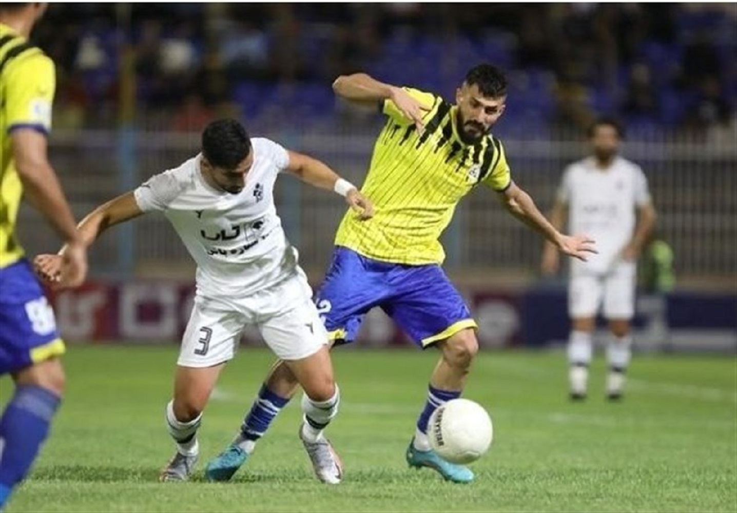 مدیرعامل نفت مسجدسلیمان: صحبت از مصدوم کردن عمدی بازیکن پیکان شانتاژ است/ آماده دیدار با استقلال هستیم