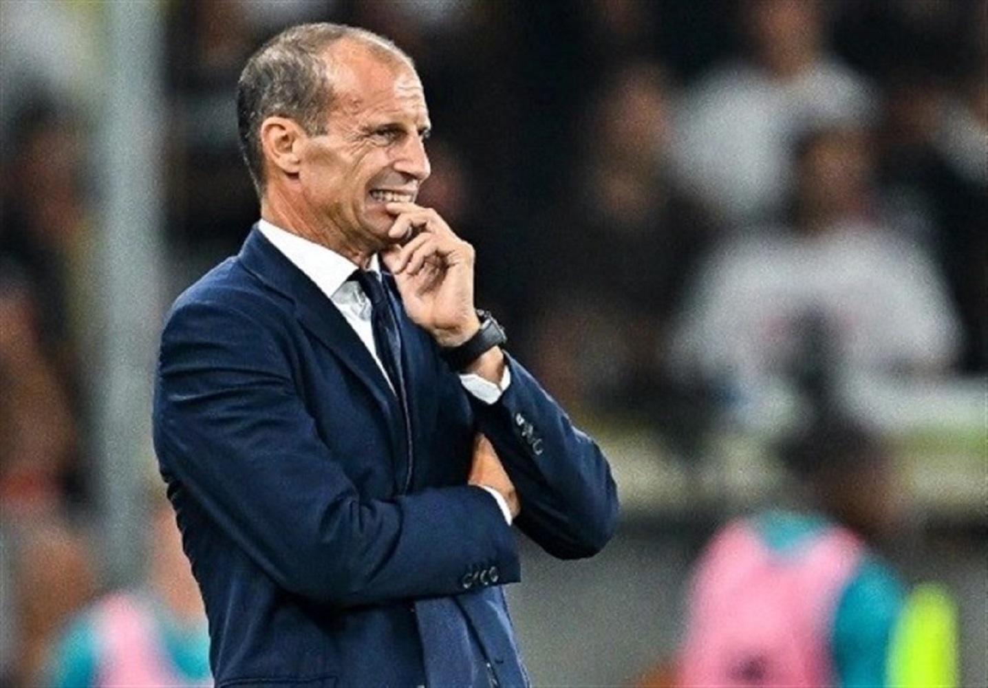 شعار جالب هواداران یوونتوس علیه آلگری - نتایج زنده مسابقات ورزشی شعار جالب هواداران یوونتوس علیه آلگری