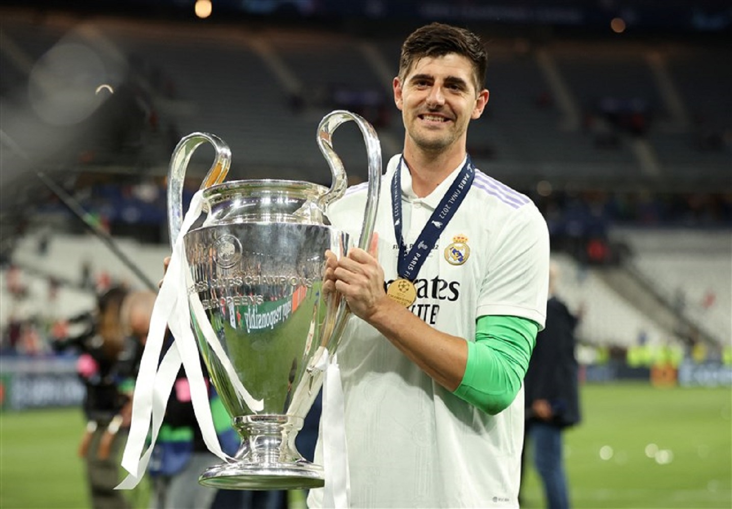 کورتوا بخت اول کسب جایزه یاشین