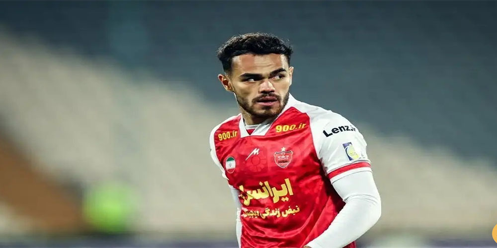 اورونوف از دیشب در اردوی پرسپولیس