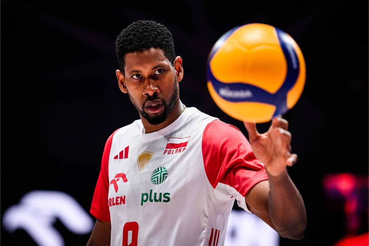 گرانترین والیبالیست جهان بازی نکرد، تیمش باخت! - نتایج زنده مسابقات ورزشی گرانترین والیبالیست جهان بازی نکرد، تیمش باخت!