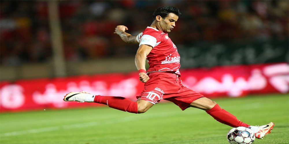 مهاجم پرسپولیس 100 میلیون جریمه شد