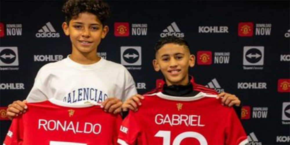 منچستریونایتد در حال آمادهسازی مسی کوچک! - نتایج زنده مسابقات ورزشی منچستریونایتد در حال آمادهسازی مسی کوچک!