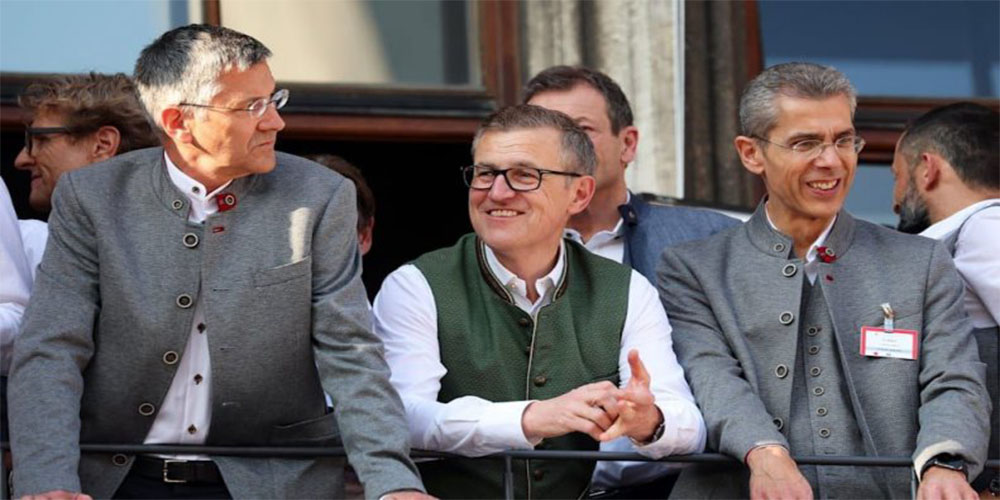 با پیشرفت تیم هیجان‌انگیز کمپانی شادیم!