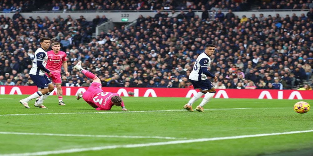 تاتنهام بهترین گل هفته لیگ برتر را خورد! (عکس) - نتایج زنده مسابقات ورزشی تاتنهام بهترین گل هفته لیگ برتر را خورد! (عکس)