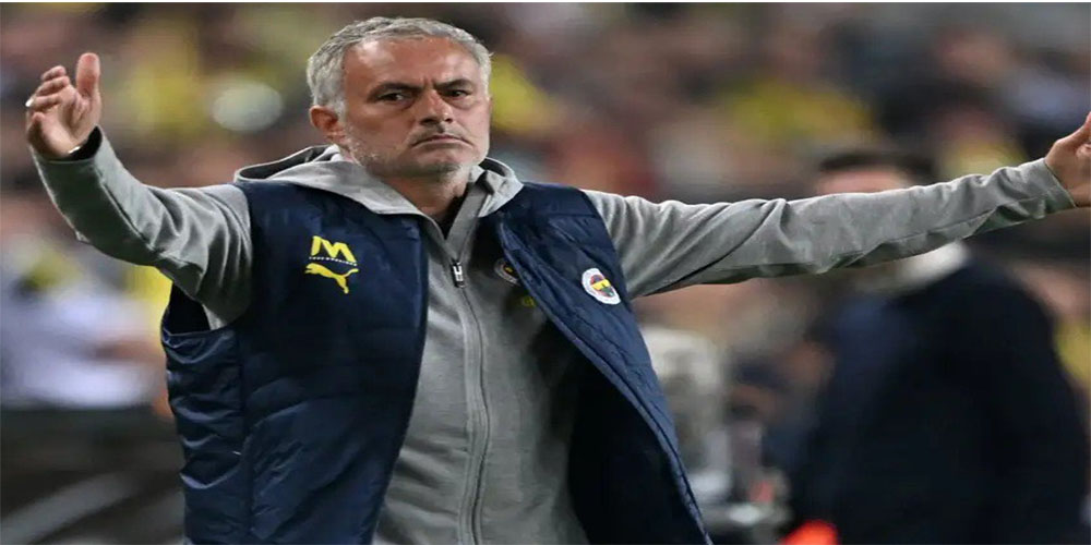 تماس با نیوکسل: مورینیو میخواهد به انگلیس برگردد - نتایج زنده مسابقات ورزشی تماس با نیوکسل: مورینیو میخواهد به انگلیس برگردد