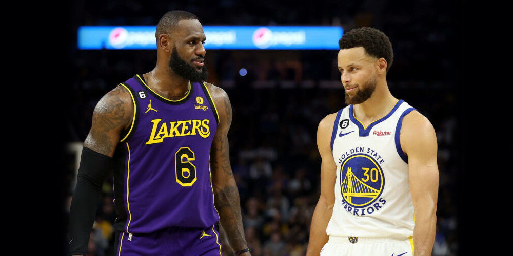 رکوردداران شکست ناپذیری در تاریخ NBA