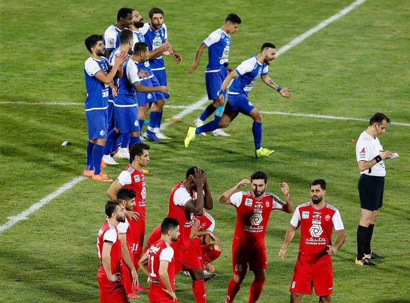 پرسپولیس و استقلال در دربی