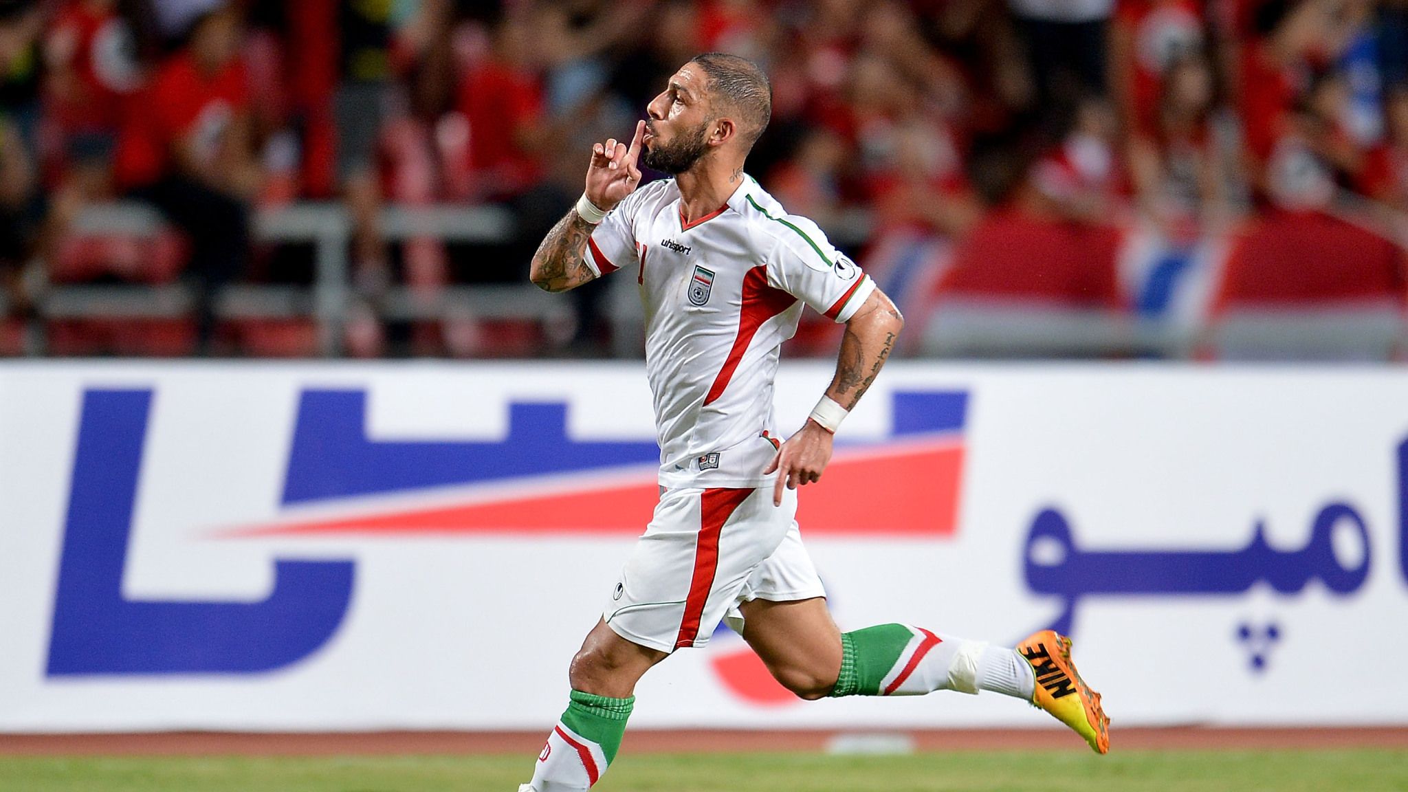 Ashkan Dejagah wallpaper for phone