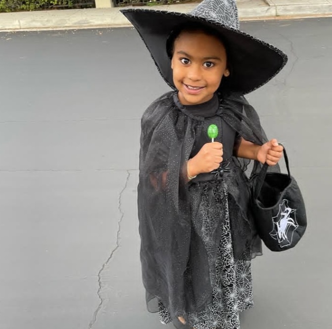 دختر آنتونی دیویس دختر آنتونی دیویس