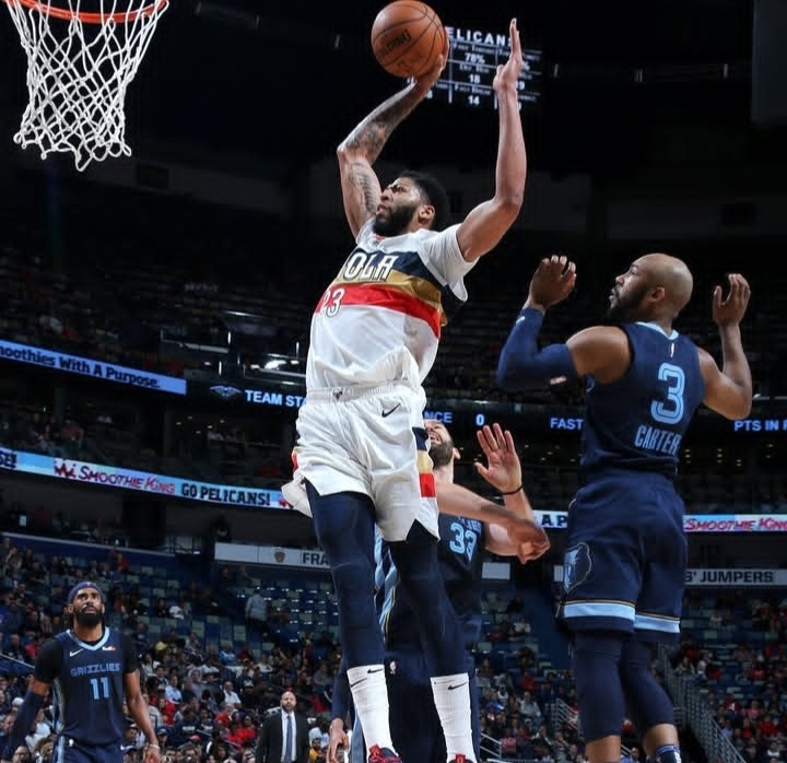 تحصیلات آنتونی دیویس تحصیلات آنتونی دیویس