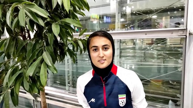 افسانه چترنور بازیکن فوتبال افسانه چترنور بازیکن فوتبال