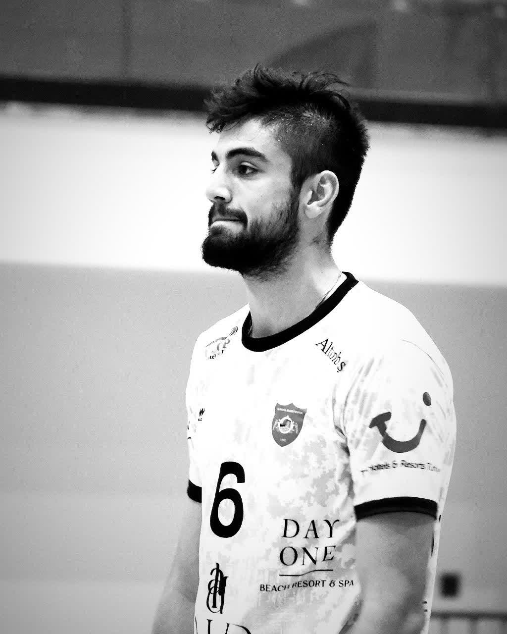 Wallpaper Bardia Saadat