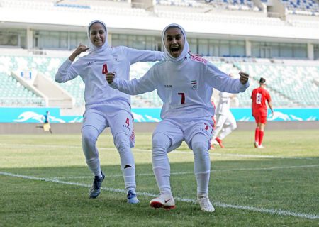زهرا سربالی فوتبالیست ایرانی