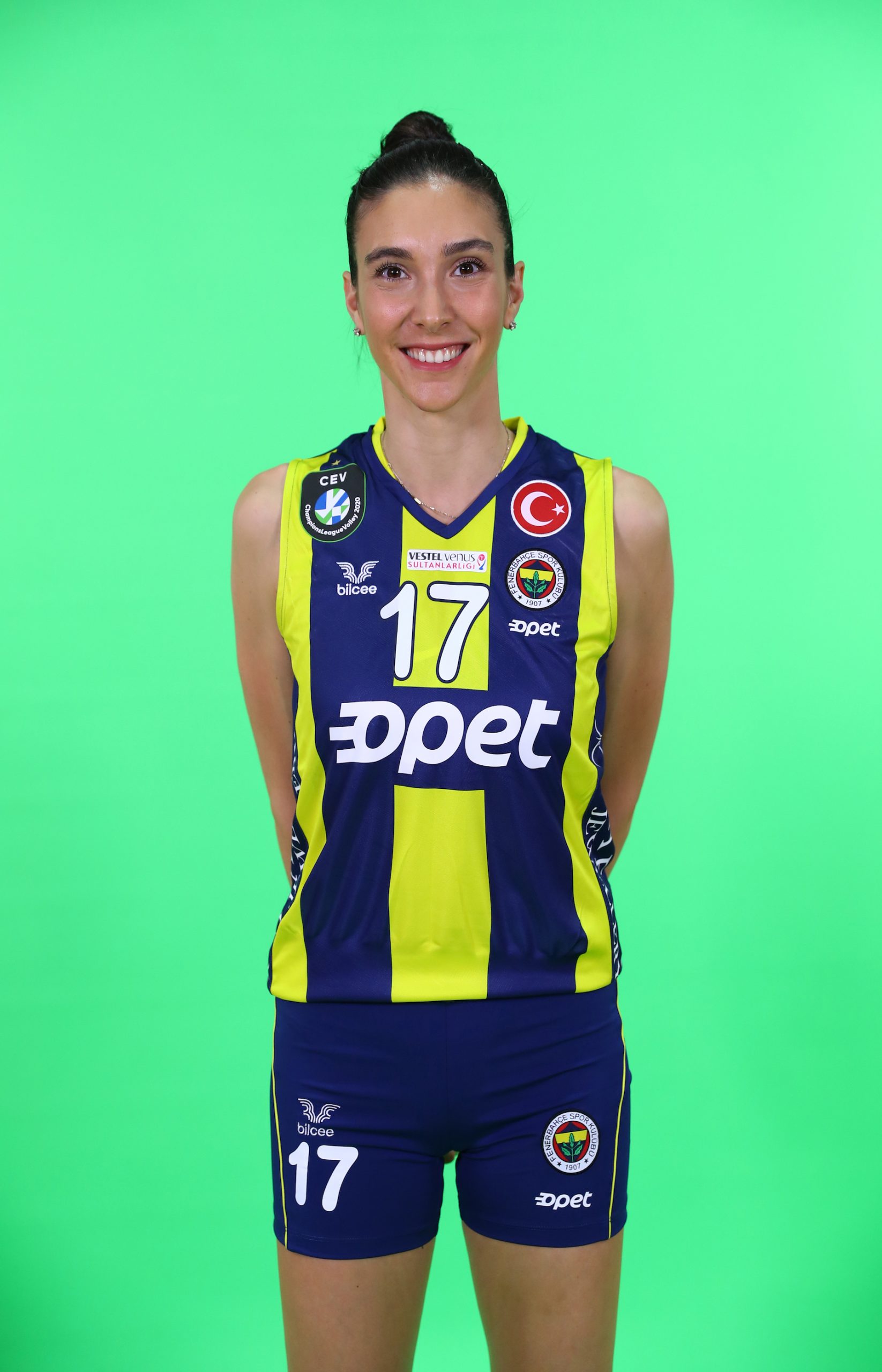wallpaper Naz Aydemir
