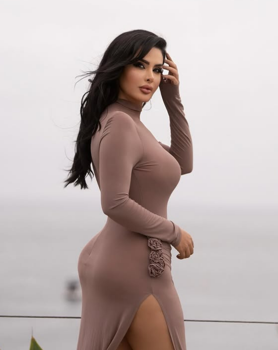 سینه های دنیا جهانبخت