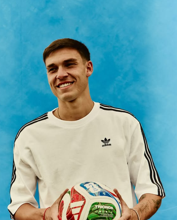 مانوئل اوگارته عکس در اروگوئه‌