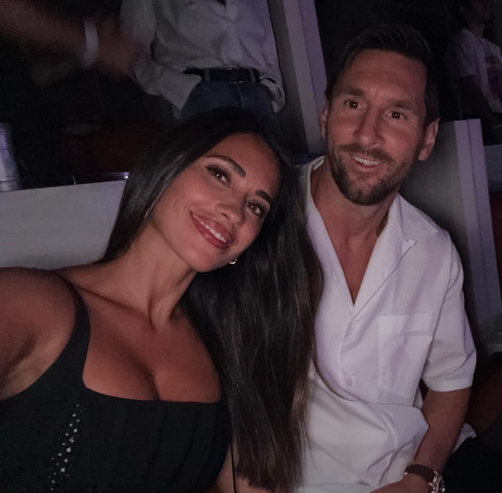 زن مسی چند سالشه زن مسی چند سالشه