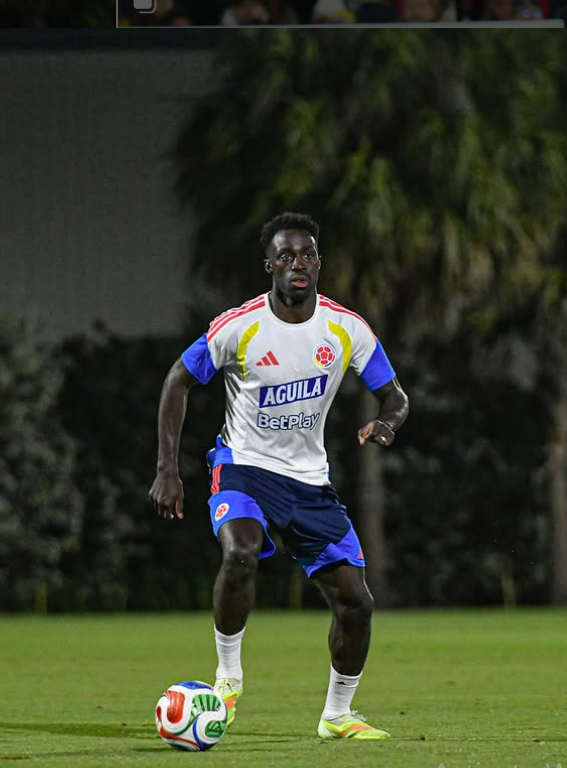 داوینسون سانچز فوتبالیست