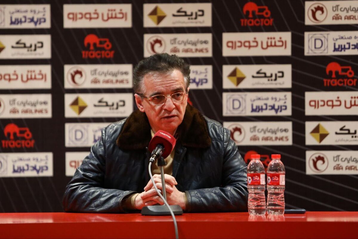 والپیپر محمد رضا زنوزی فوتبالی 2025