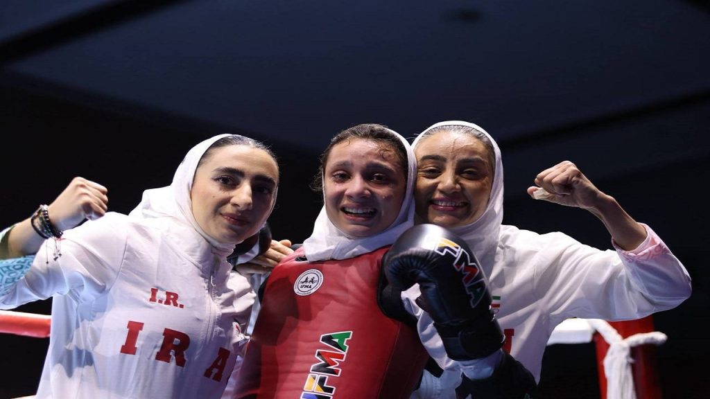 باران جانی قهرمان موی‌تای آسیا