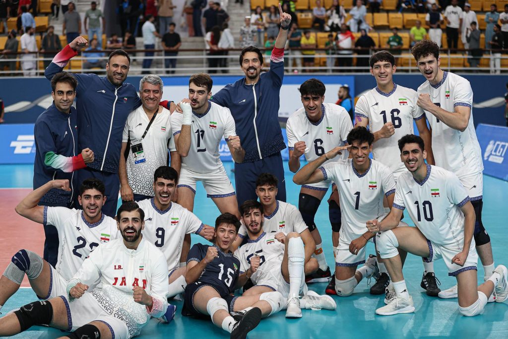 درخشش طلایی ورزشکاران ایرانی در رشتههای رزمی و آبی - نتایج زنده مسابقات ورزشی درخشش طلایی ورزشکاران ایرانی در رشتههای رزمی و آبی