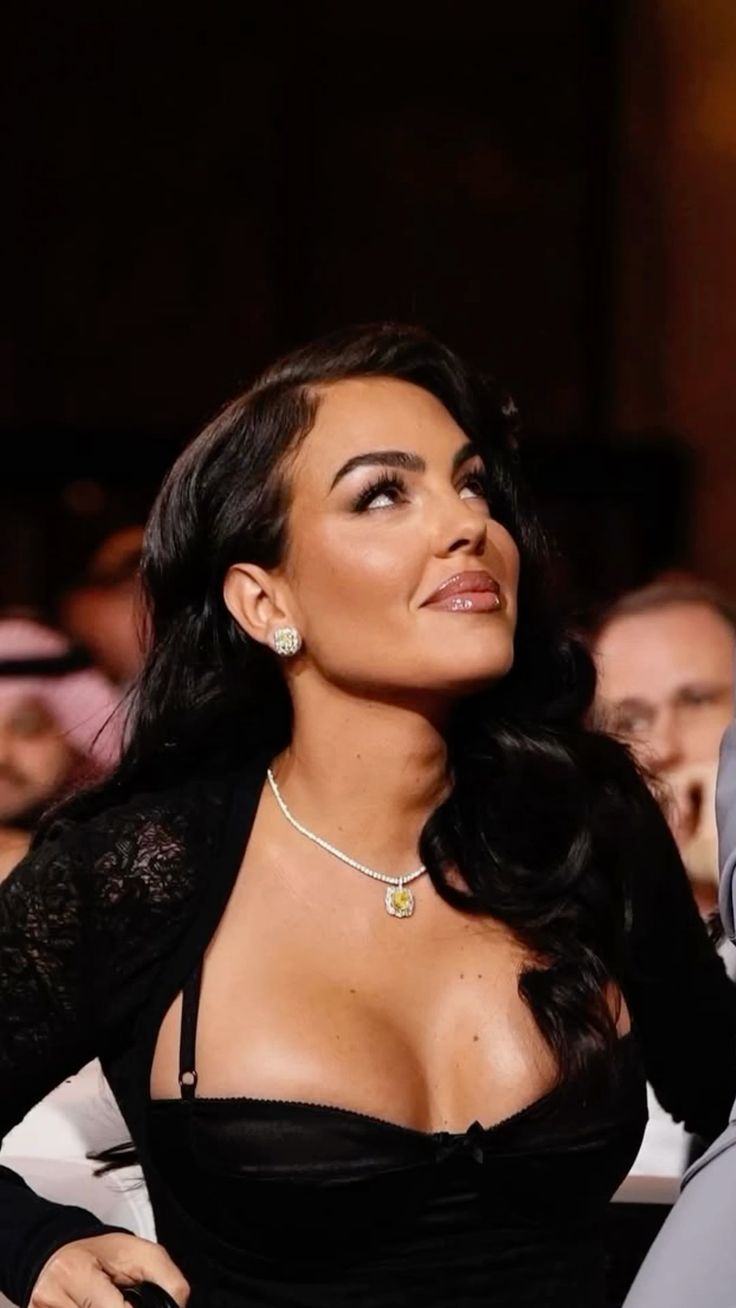 عکس های لخت جورجینا عکس های لخت جورجینا