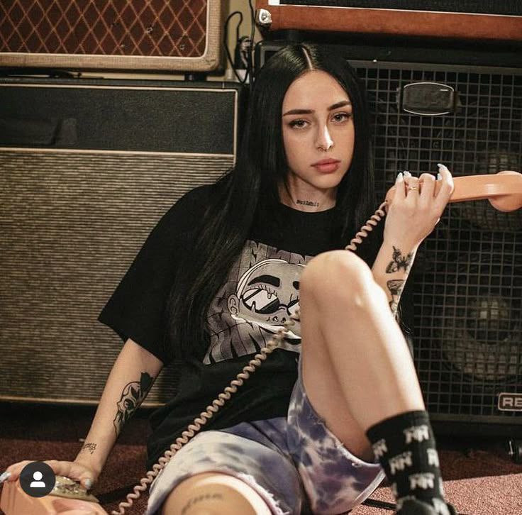 آلبوم‌های رسمی نیکی نیکول