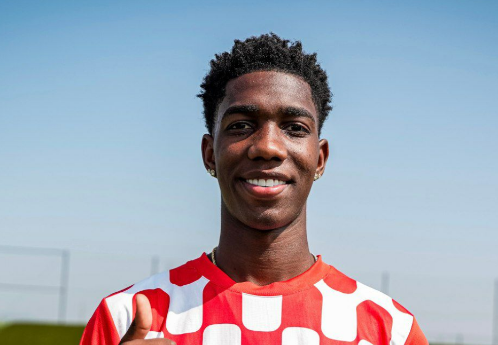 یاسر آسپریلا حقوق