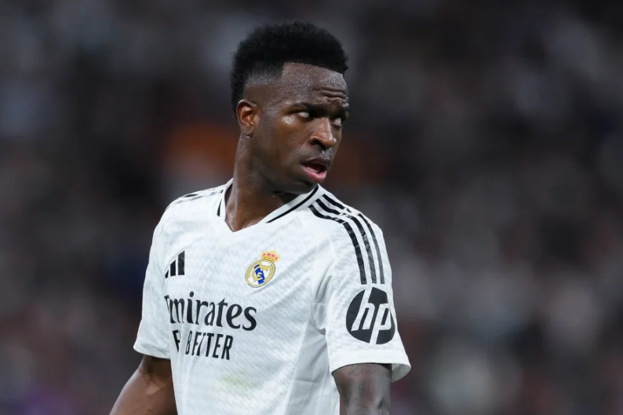 کایو جورج مهاجم