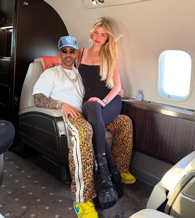 عکس دوست دختر ساشا سبحانی